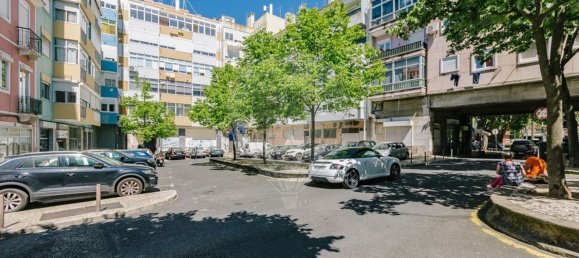 55m² Warehouse in Lisbon, Portugal No. 69936 3