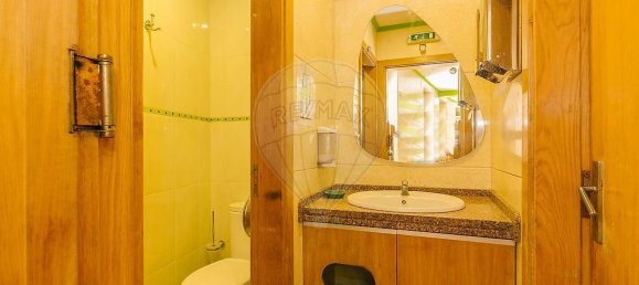 55m² Warehouse in Lisbon, Portugal No. 69936 14