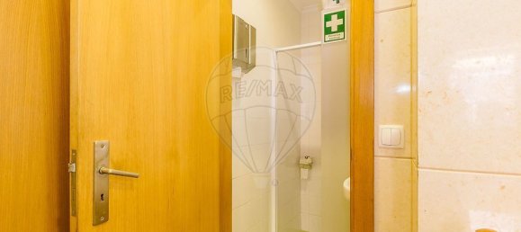 55m² Warehouse in Lisbon, Portugal No. 69936 12