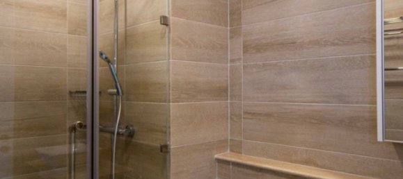 2 rooms Office in District 1, Vietnam No. 17904 3