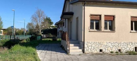 Apartamento de 2 habitaciónes en Treviso, Italy No. 162362 3