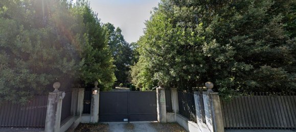 131m² Office in Ravenna, Italy No. 184482 3