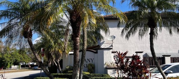 3 Schlafzimmer Doppelhaus in Miami, USA, Nr. 615939 16