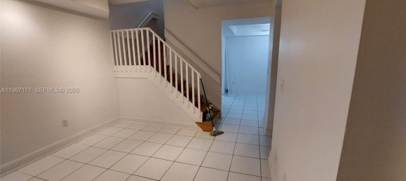 3 Schlafzimmer Doppelhaus in Miami, USA, Nr. 615939 11