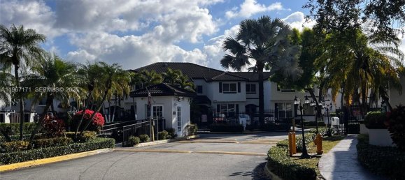 3 Schlafzimmer Doppelhaus in Miami, USA, Nr. 615939 17