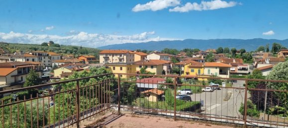5 rooms Penthouse in Bucine, Italy No. 223323 2