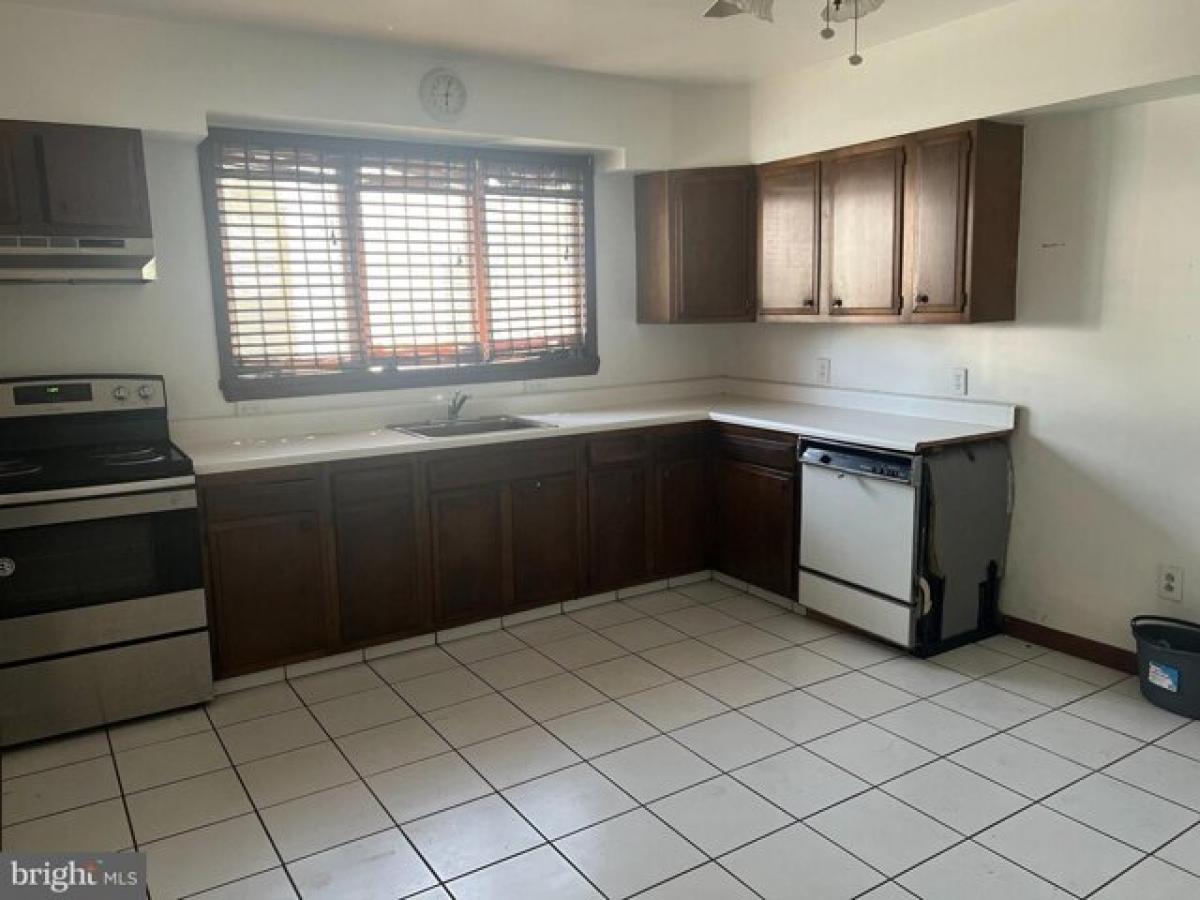 Дом с 6 спальнями в Кингстон, США № 383245