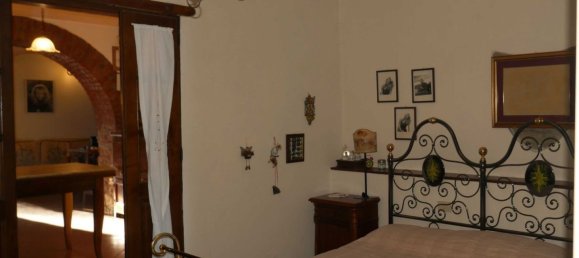 18 rooms House in Castiglion Fiorentino, Italy No. 57210 26