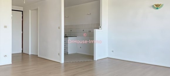 Apartamento de 3 dormitorios en Noyon, France No. 50781 4
