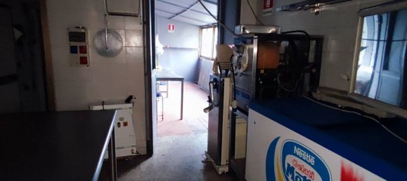 5غرفة عقار تجاري في Catania, Italy رقم 47315 11