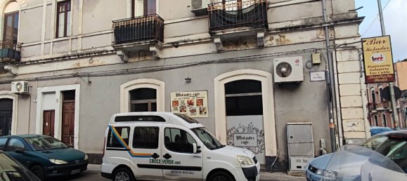 5غرفة عقار تجاري في Catania, Italy رقم 47315 4