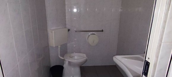 5غرفة عقار تجاري في Catania, Italy رقم 47315 14