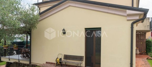 6 rooms Apartment in Torri di Quartesolo, Italy No. 257791 23