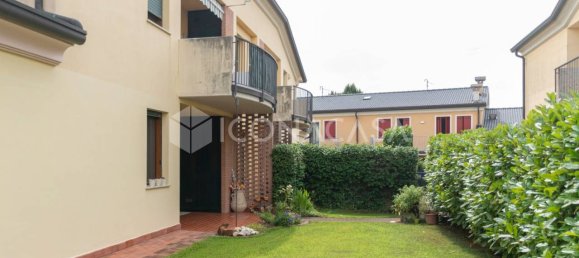 6 rooms Apartment in Torri di Quartesolo, Italy No. 257791 21