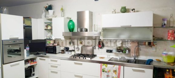 3 Schlafzimmer Haus in Moglia, Italy, Nr. 80519 3