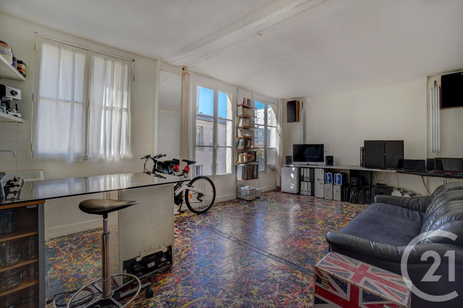 1 bedroom Apartment in Paris, France No. 164885