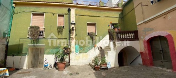 5 bedrooms Apartment in San Severo, Italy No. 261973 2