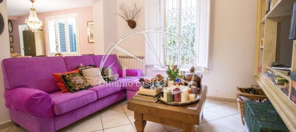 4-Zimmer Haus in Prato, Italy, Nr. 68891 2