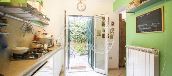 4-Zimmer Haus in Prato, Italy, Nr. 68891 3