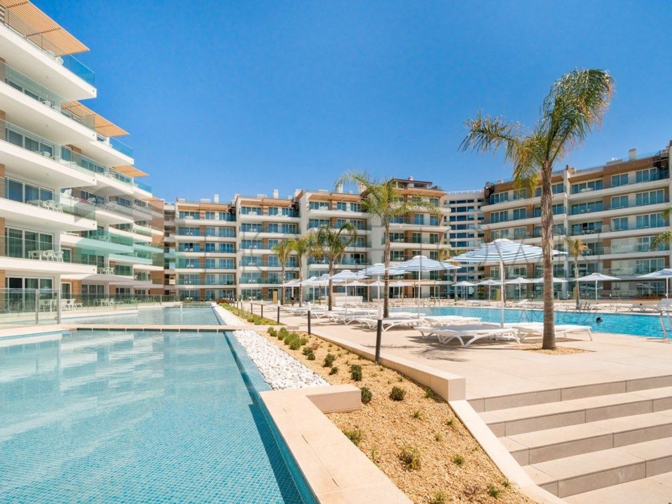 2 bedrooms Apartment in Quarteira, Portugal No. 133655