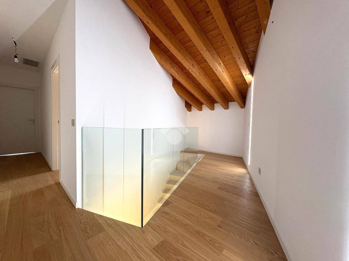 2 غرف نوم منزل ذو طابقين في Spresiano, Italy رقم 301602