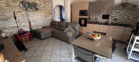 Apartamento de 3 divisões em Malnate, Italy N.º 2280 5