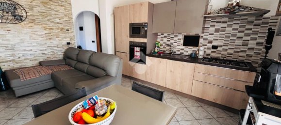 Apartamento de 3 divisões em Malnate, Italy N.º 2280 6
