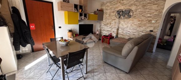 Apartamento de 3 divisões em Malnate, Italy N.º 2280 4