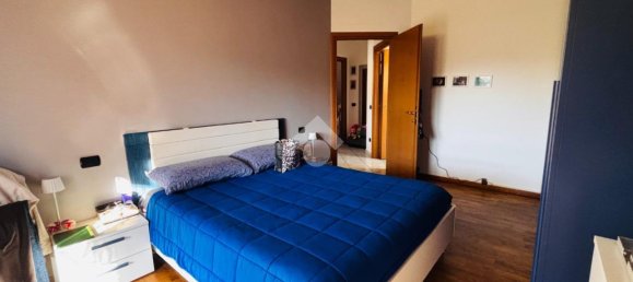 Apartamento de 3 divisões em Malnate, Italy N.º 2280 9