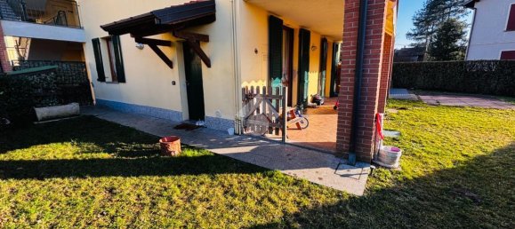 Apartamento de 3 divisões em Malnate, Italy N.º 2280 2