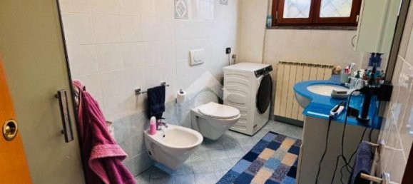 Apartamento de 3 divisões em Malnate, Italy N.º 2280 15
