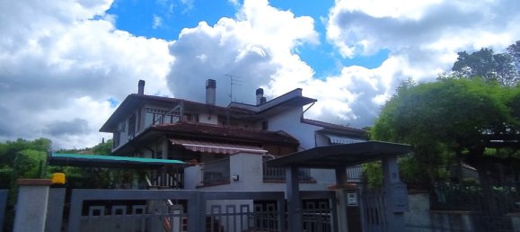 5 rooms Apartment in San Giustino, Italy No. 83627 10