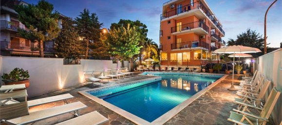 44 Schlafzimmer Hotel in Salsomaggiore Terme, Italy, Nr. 347120 5