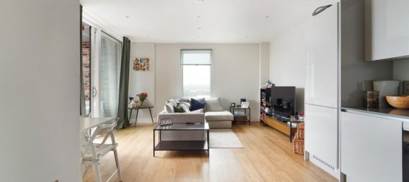 1 bedroom Apartment in London, United Kingdom No. 9644 4