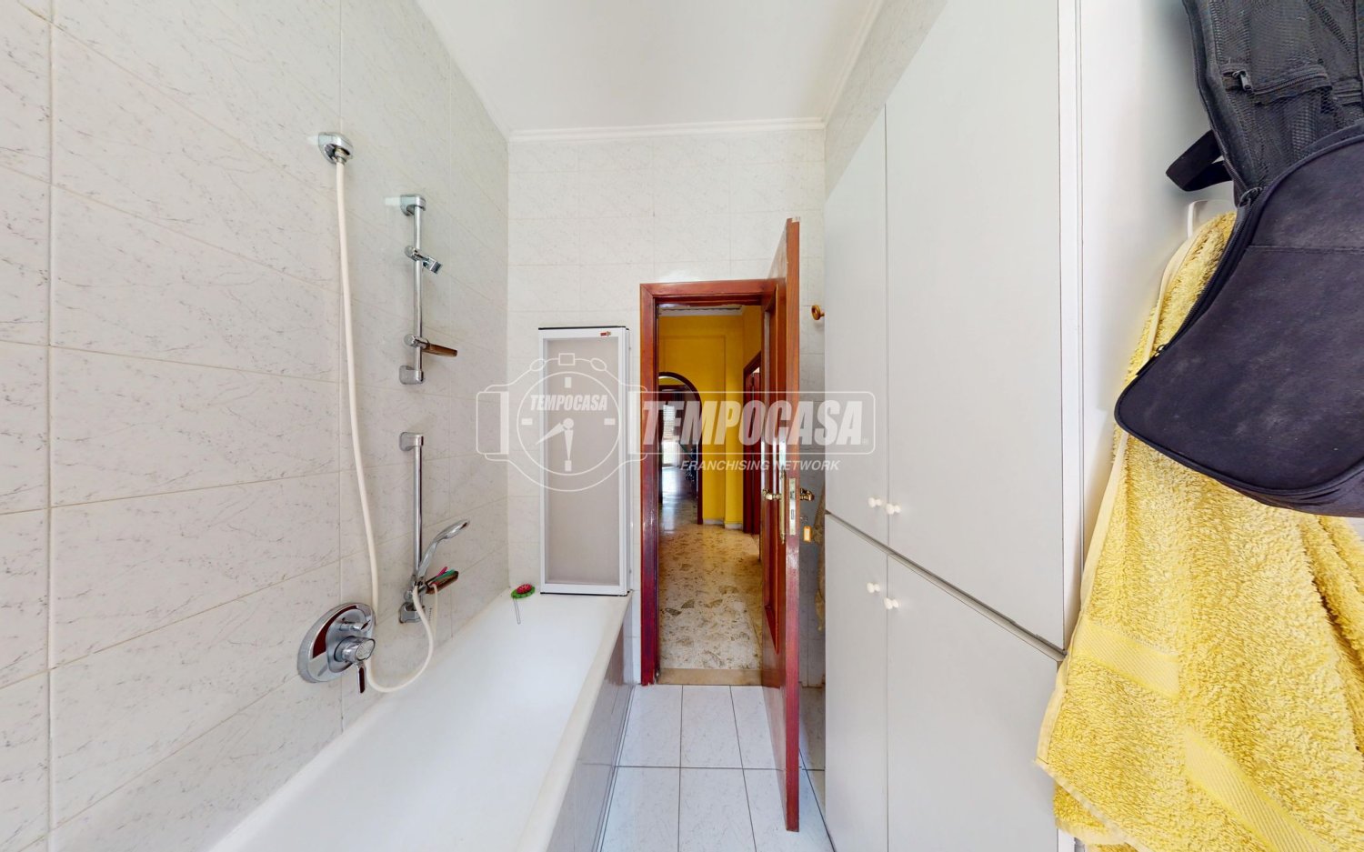 Квартира с 5 комнатами в Казория, Италия № 293713