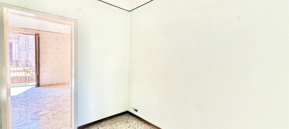 3 bedrooms Apartment in Catania, Italy No. 327708 13