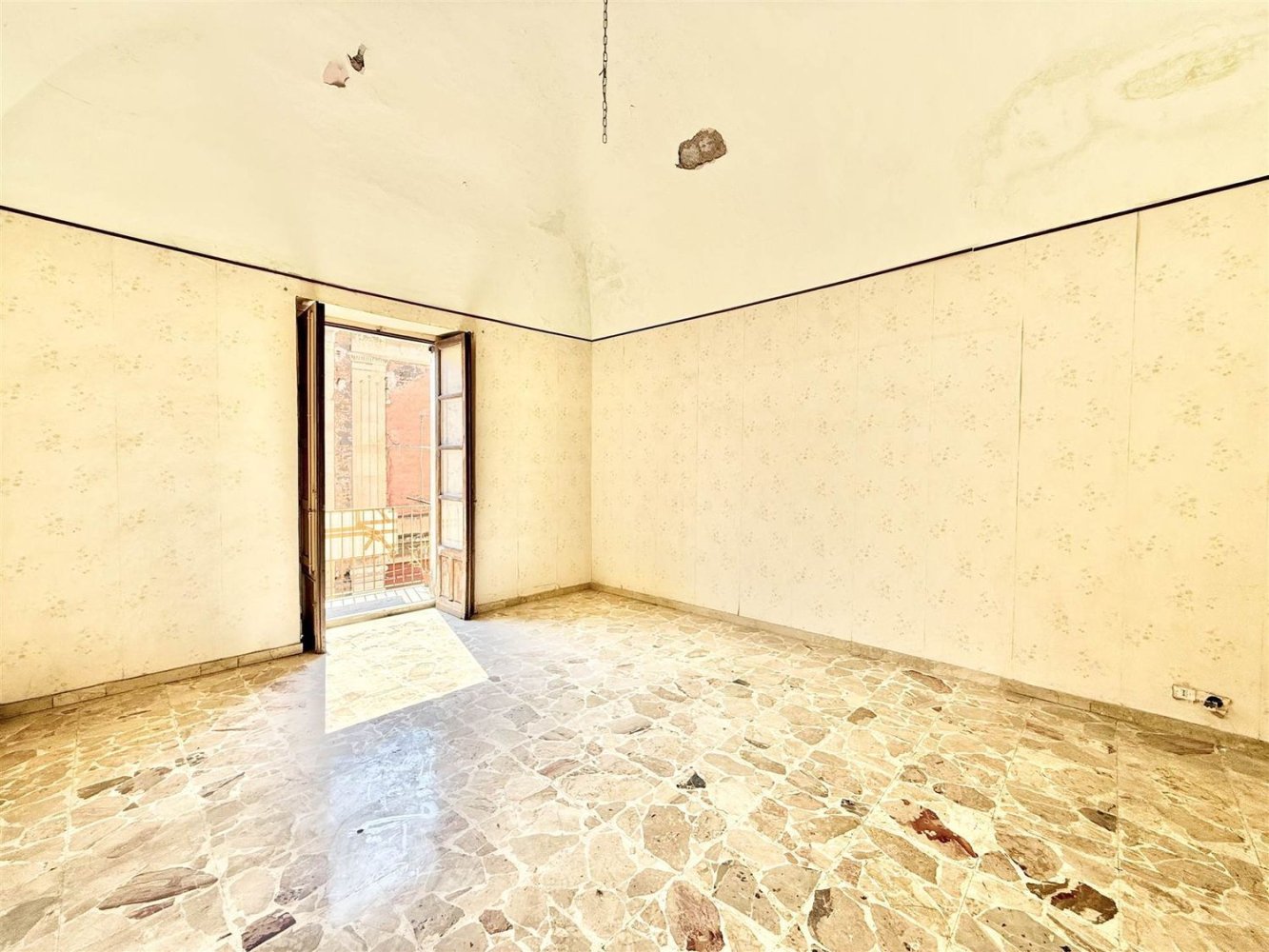 3 bedrooms Apartment in Catania, Italy No. 327708