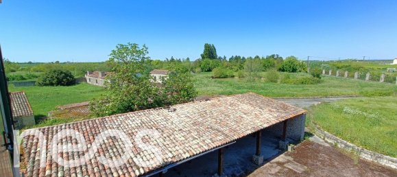 Casa de 4 dormitorios en Vendee, France No. 338497 2