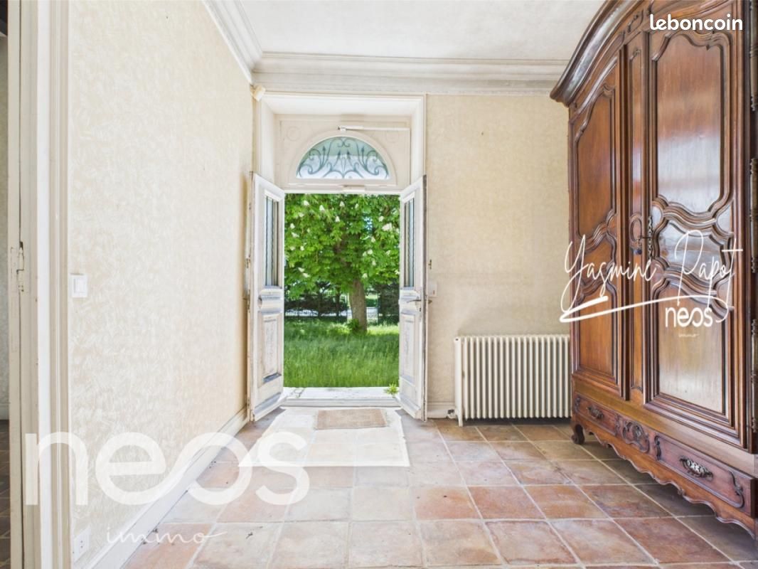 Casa de 4 dormitorios en Vendee, France No. 338497