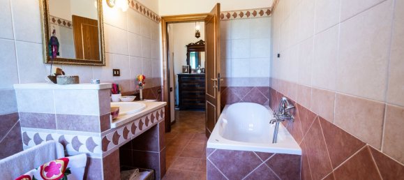 Casa de 10 divisões em Asciano, Italy N.º 309026 48