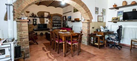 Casa de 10 divisões em Asciano, Italy N.º 309026 23