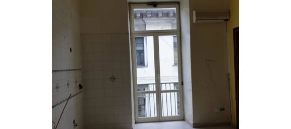 2 bedrooms Apartment in Naples, Italy No. 253794 7