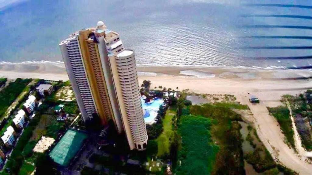 Condominio de 2 dormitorios en Cha-am, Thailand No. 63018