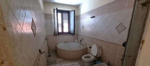 2-Zimmer Wohnung in Busto Arsizio, Italy, Nr. 13055 8