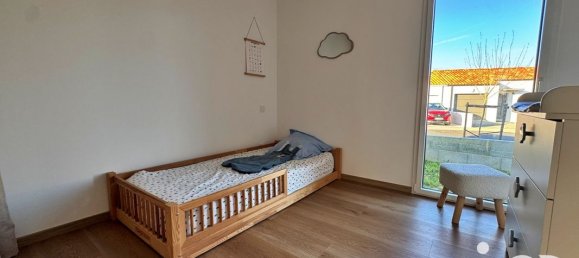 3 bedrooms House in Saint-Denis-la-Chevasse, France No. 97825 15