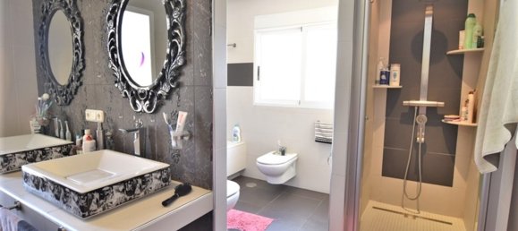 3 bedrooms Villa in Benidorm, Spain No. 4844 5