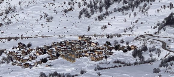 Propiedad comercial de 3 dormitorios en Les Belleville, France No. 177 6