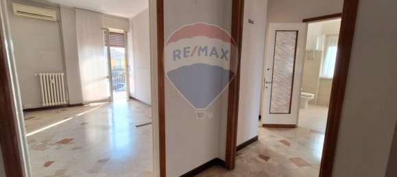 2 bedrooms Apartment in Gallarate, Italy No. 88858 18