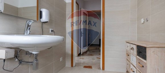 2 bedrooms Apartment in Gallarate, Italy No. 88858 22