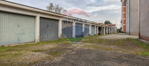 2 bedrooms Apartment in Gallarate, Italy No. 88858 4